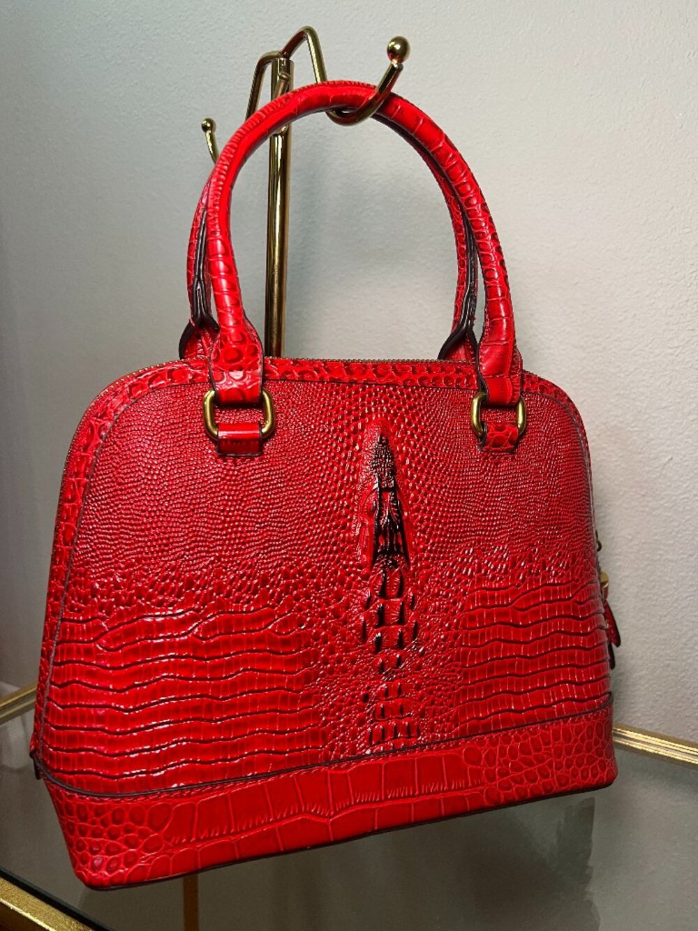 NEW GORGEOUS RED CROC EMBOSSED HANDBAG - Picture 1 of 7